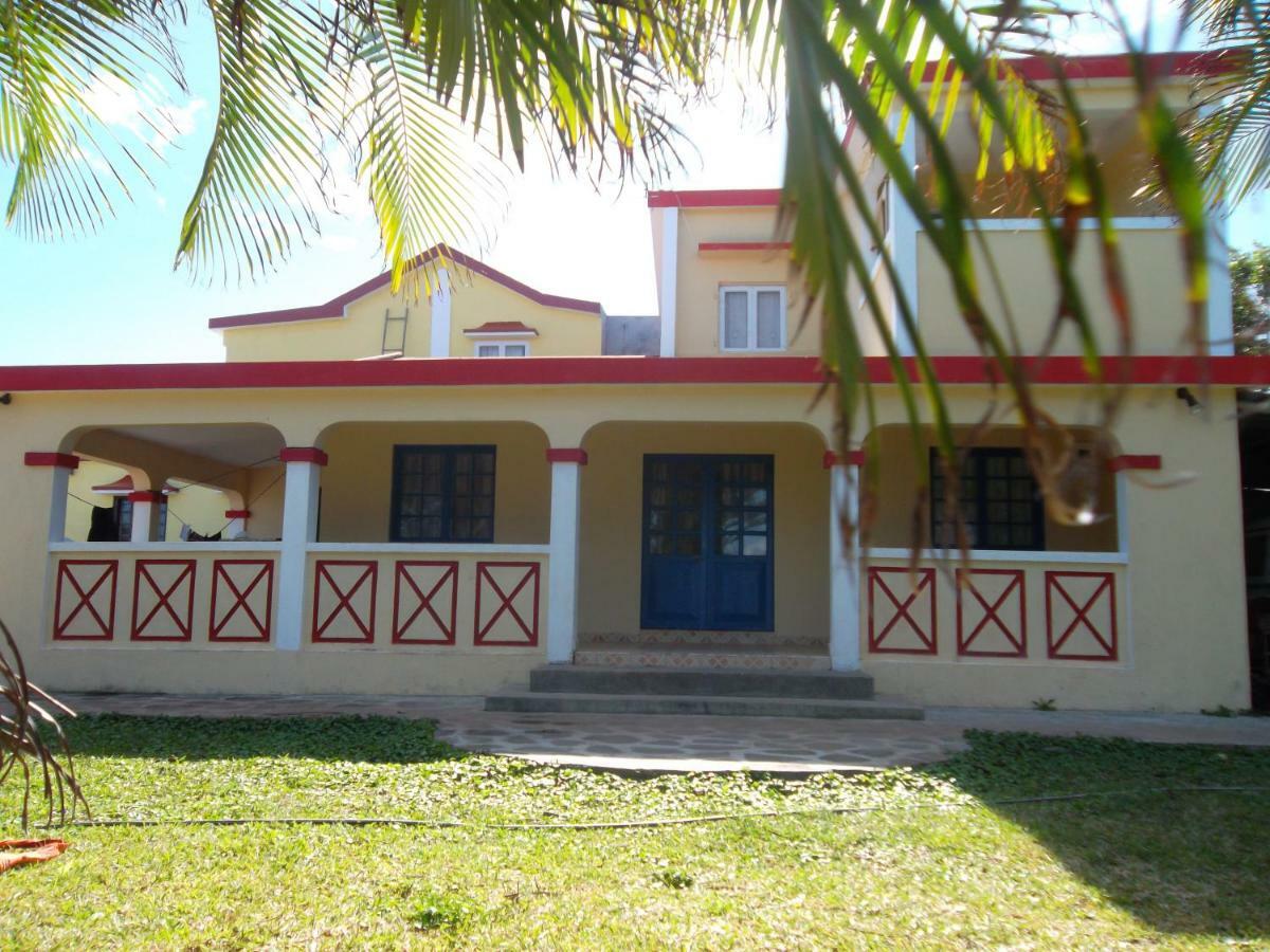 Le Tropical Chez Jeannette Bed and Breakfast Saint Gabriel Exteriör bild